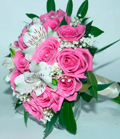 Букет_Свадебный букет невесты из розовых роз и альстромерий Букет_Свадебный букет невесты из розовых роз и альстромерий
